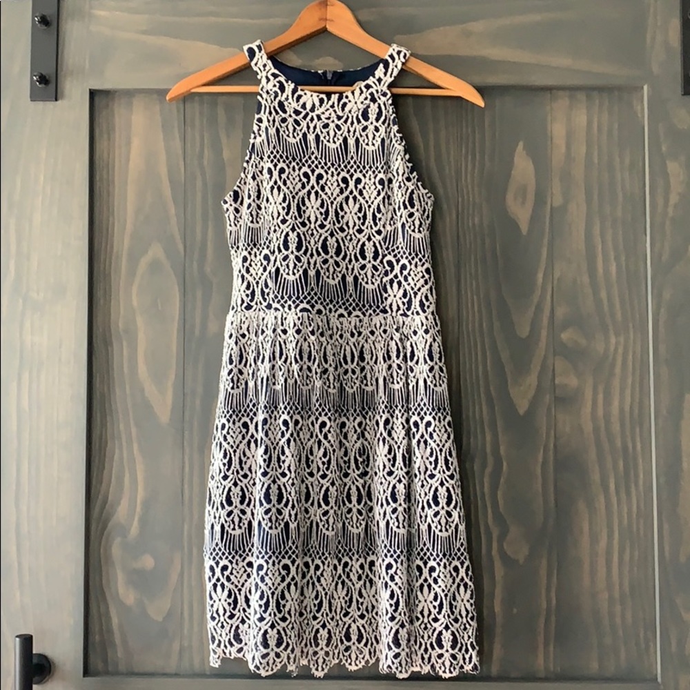 Women Cocktail Sleeveless  Dress. White Lace.